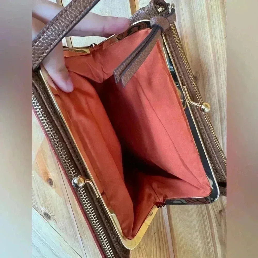 Nine West JADA Cross Bag Cream & Salmon Lining Multi Compartments 9 x 8 x 5 - Picture 4 of 9
